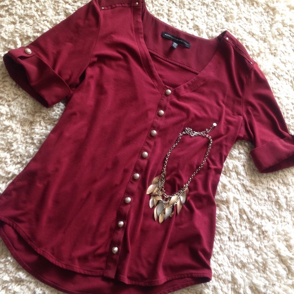 WHBM Maroon button up top - Picture 1 of 6